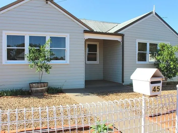 First impressions count...