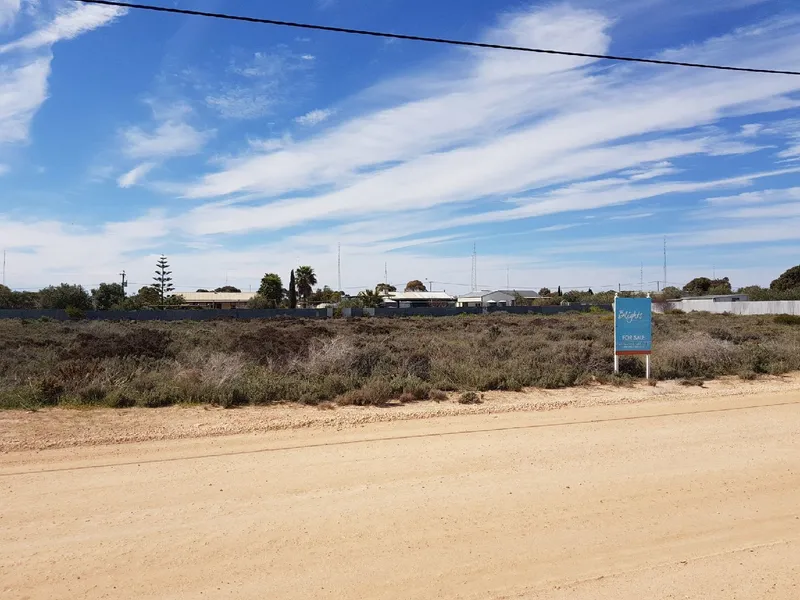 4 Allotments in a Brand New Subdivision!