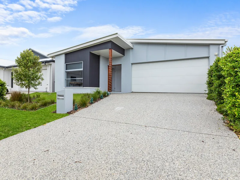 Stunning five bedroom home in enviable Elements location!