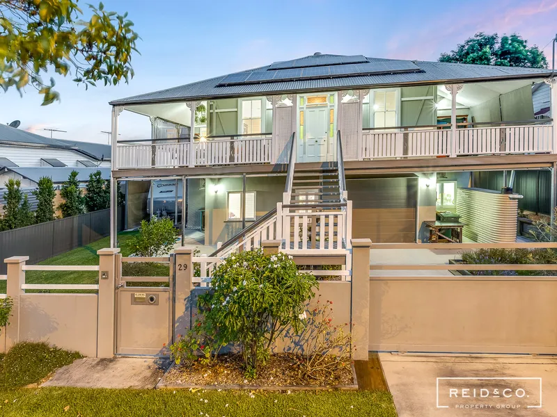 Fully Restored 110 Year Old Queenslander