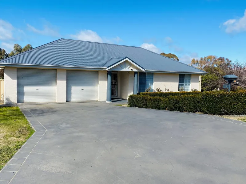 19 Majestic Way, Orange