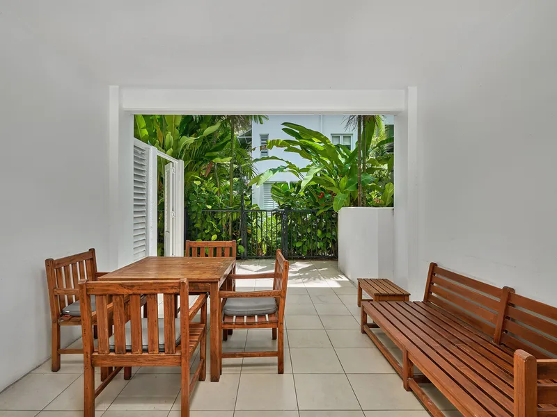 PRIVATE GROUND LEVEL PEPPERS APARTMENT - RARE GATED TERRACE WITH DIRECT ACCESS TO LAGOON