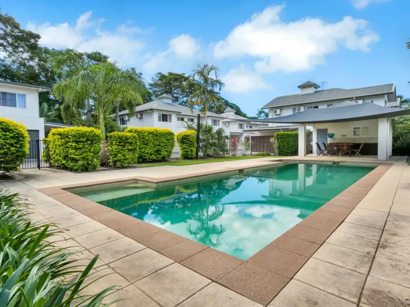 UNFURNISHED UNIT LOCATED IN THE HEART OF KAMERUNGA - BREAK LEASE