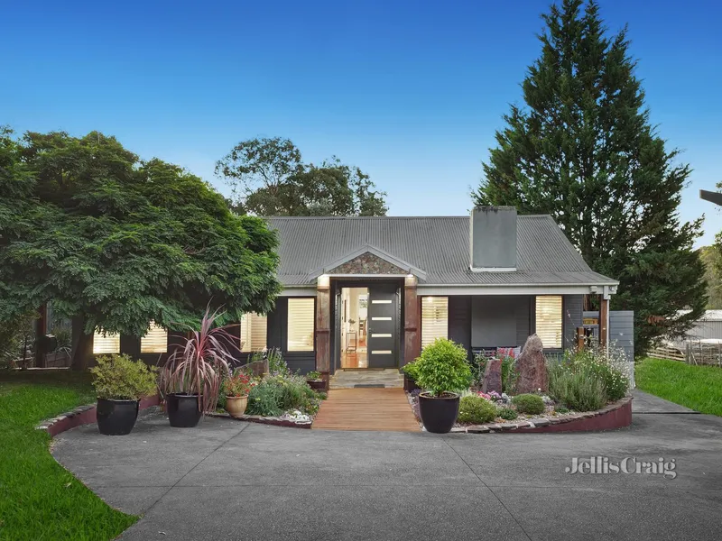 Treed views and sensational lifestyle