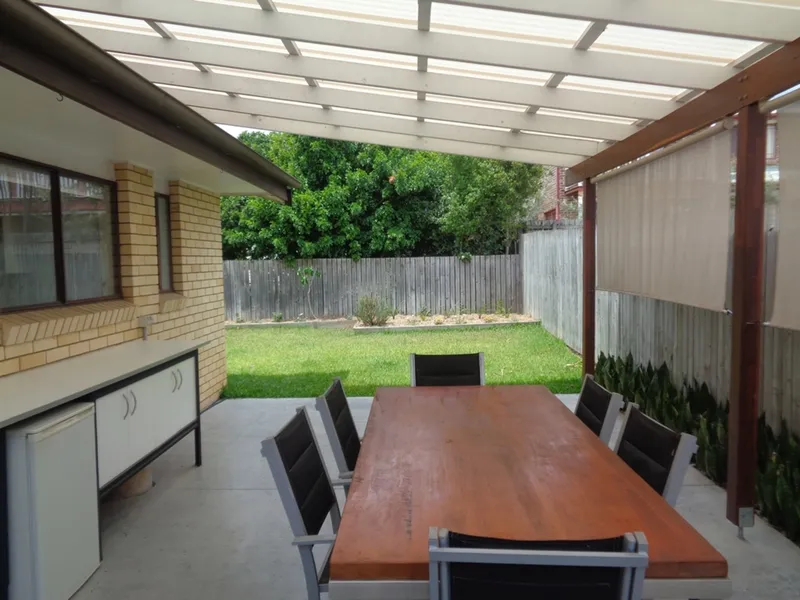 Lovely 1 Bedroom Garden Unit