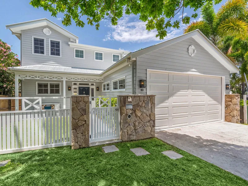 Dreamy river avenues residence