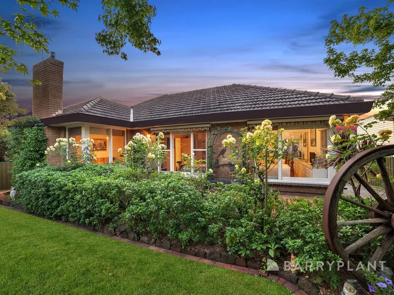Picturesque Family Home in Double School Zones (STSA)