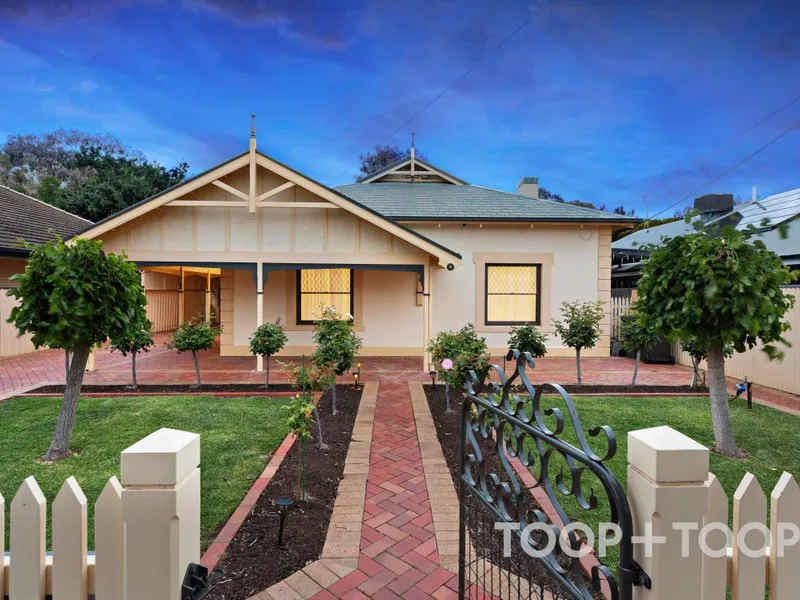 Meticulously Renovated City Fringe Living