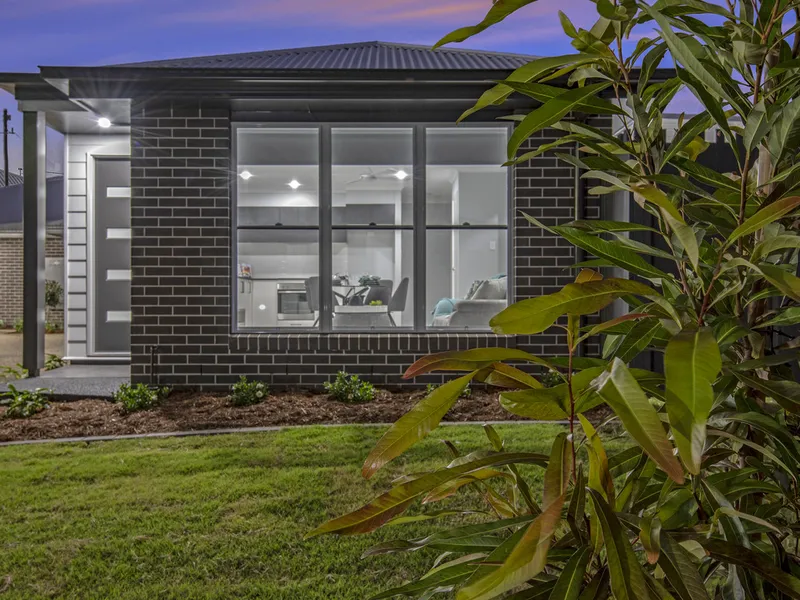 Only Metres From the CBD - Stylish Brand New Unit!