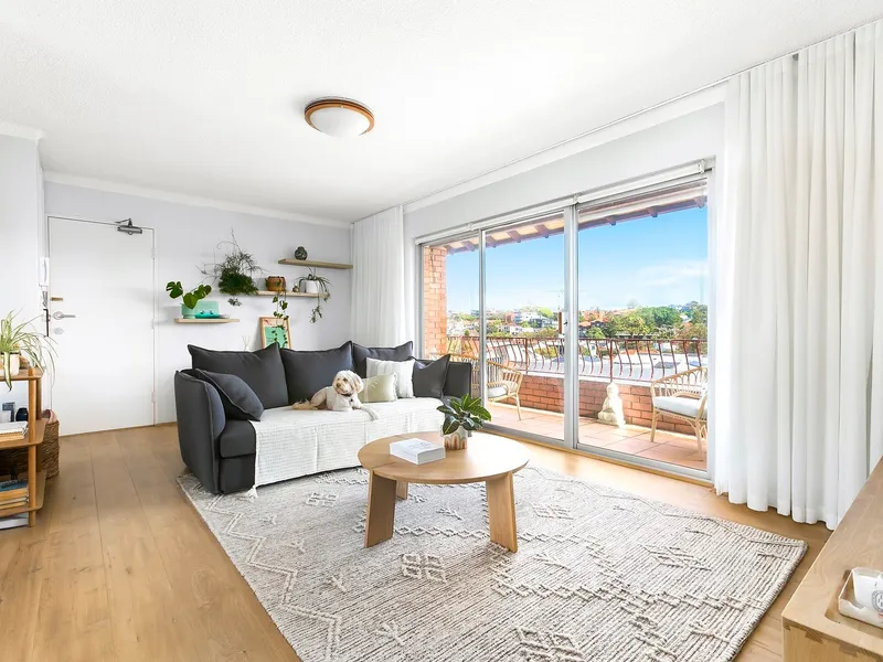 Sunbathed Lifestyle Abode With Open Views