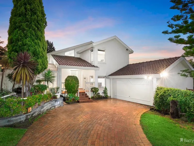 Impeccably Presented in a Lifestyle Location