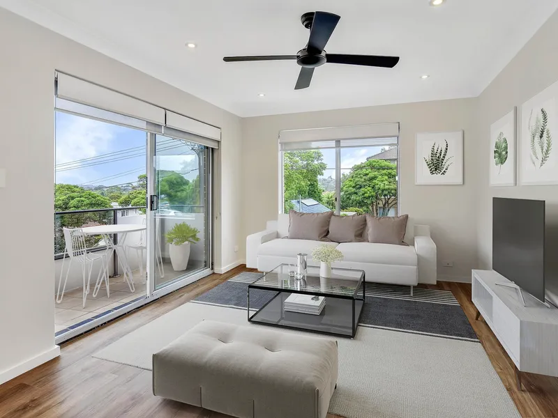 Tastefully Renovated Apartment with Coastal Lifestyle