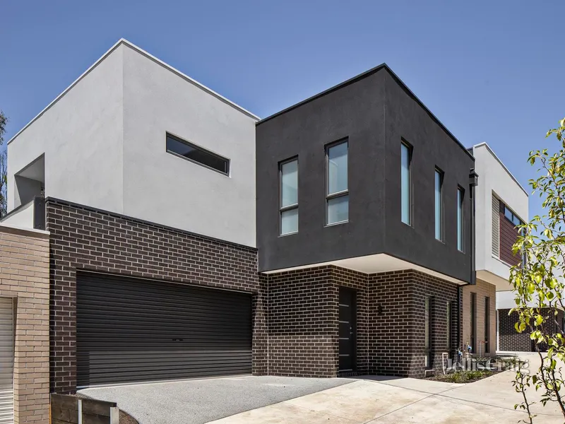 Brand New Parkside Family Living, Court Location