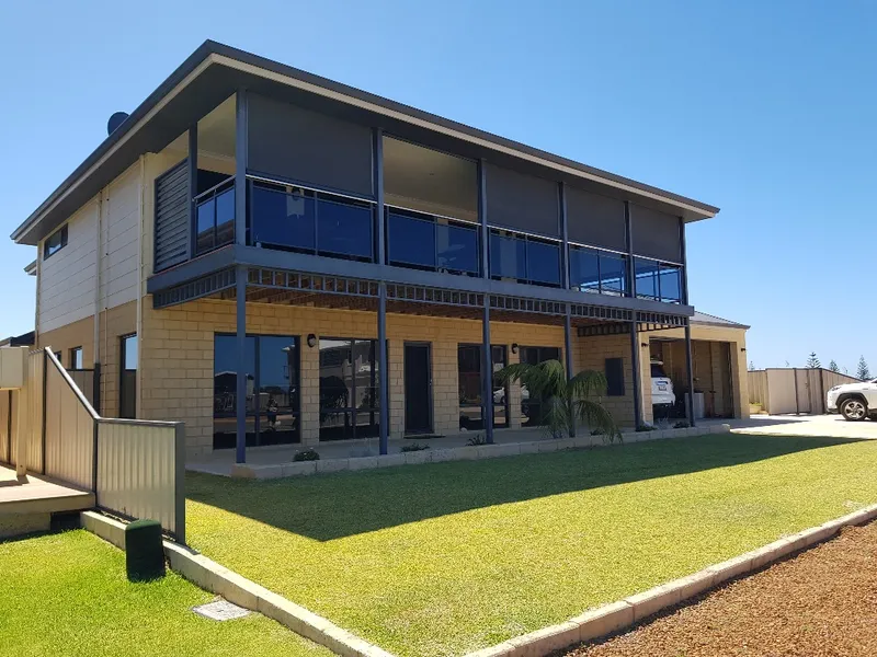 ULTIMATE LIFESTYLE LIVING