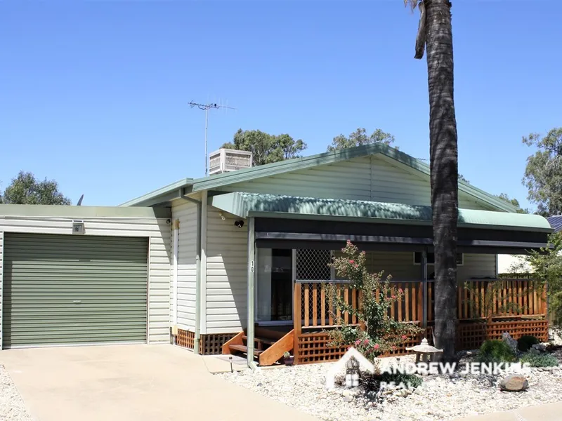 Low Maintenance Retirement Home With Added Extras