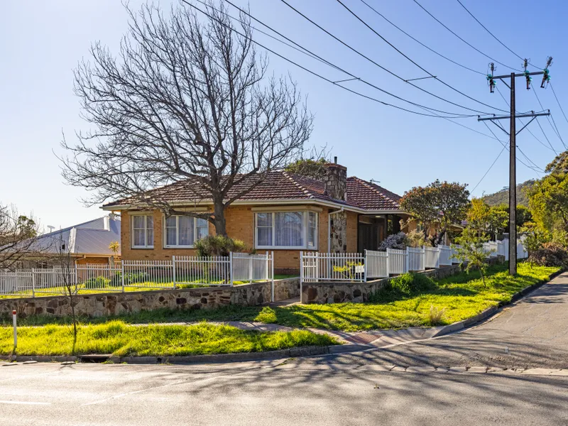 Expansive family home in picturesque Panorama