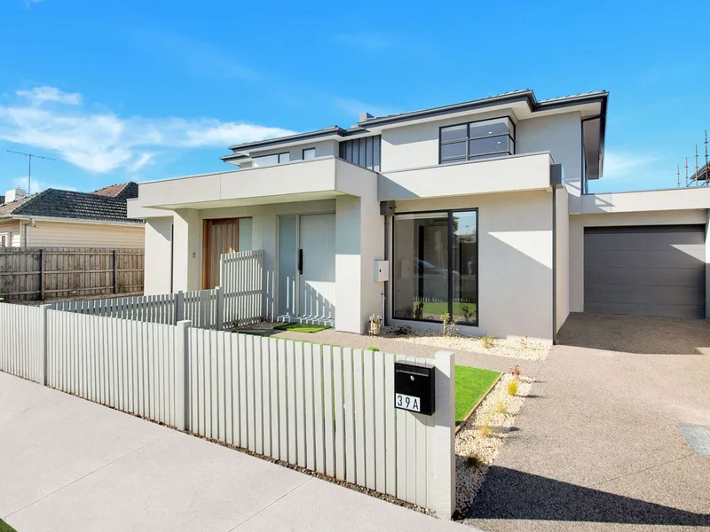 BRAND NEW 4 BEDROOM TOWNHOUSE