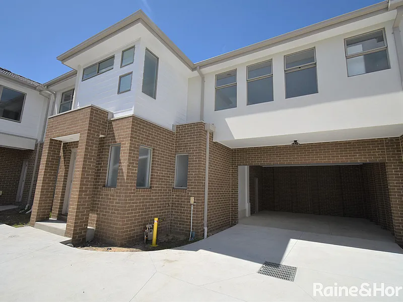 Brand-new 3 Bedroom Townhouse!