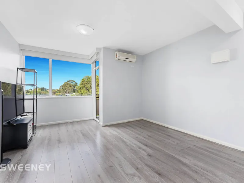 Situated In The Heart of Sunshine