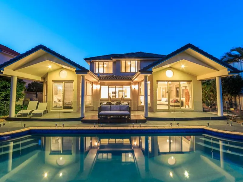 Large Family Home With Pool & Water Views