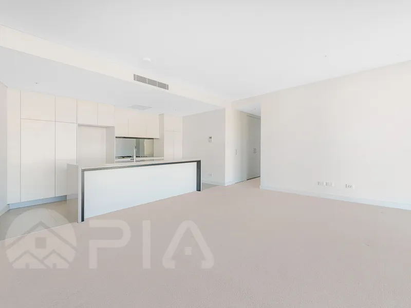 Modern and Spacious 2 Bed with Study Apartment
