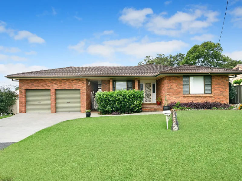 TERRIFIC FAMILY HOME IN SOUGHT AFTER NEIGHBOURHOOD