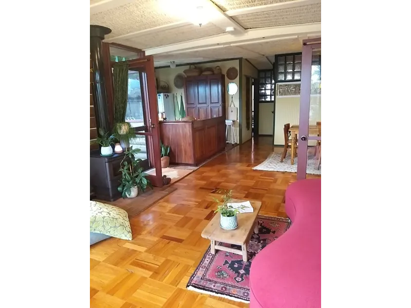 Unique 3 bedroom cabin with ocean views