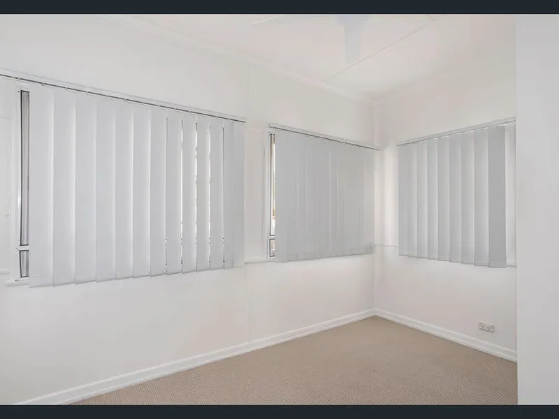 CHARMING HOME IN NORTH BOOVAL