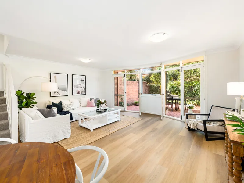 Substantial Townhouse With Potential, Outstanding Setting