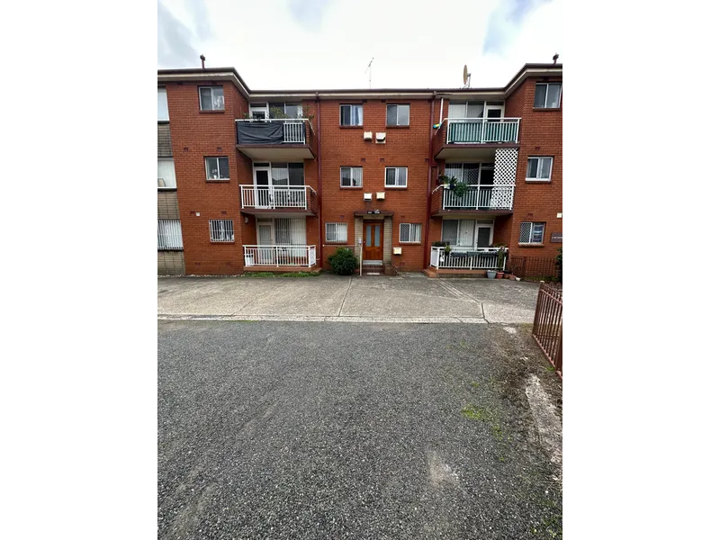 2 BEDROOM GROUND FLOOR UNIT