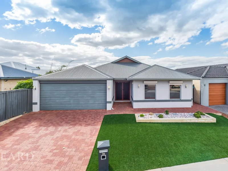 IMMACUATELY PRESENTED FAMILY HOME