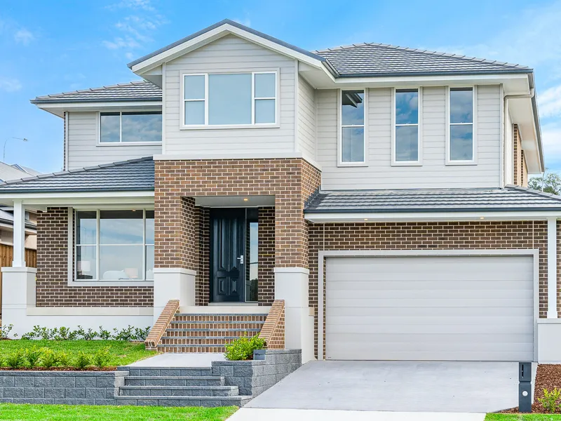 Exceptional Executive Style Family Living!