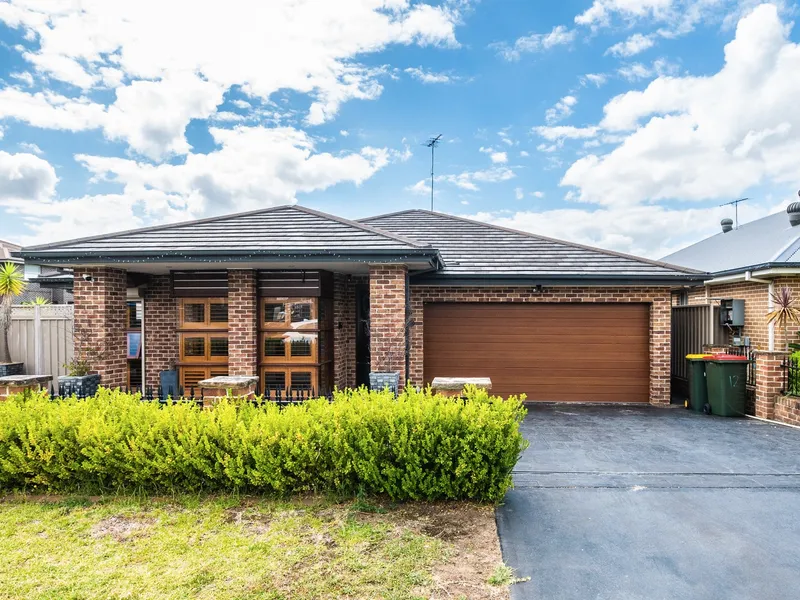 Contemporary, Sophisticated and Stunning Home with Luxurious Finishes