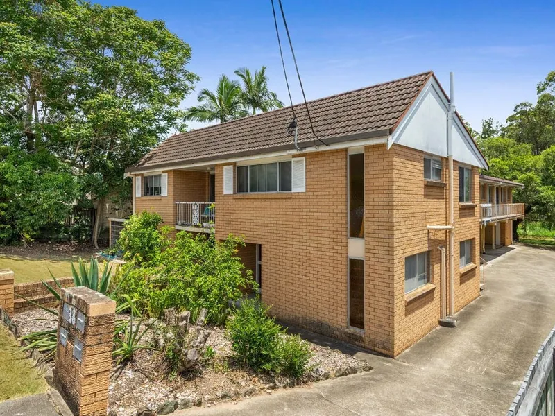 GREAT VALUE 1 BED UNIT!