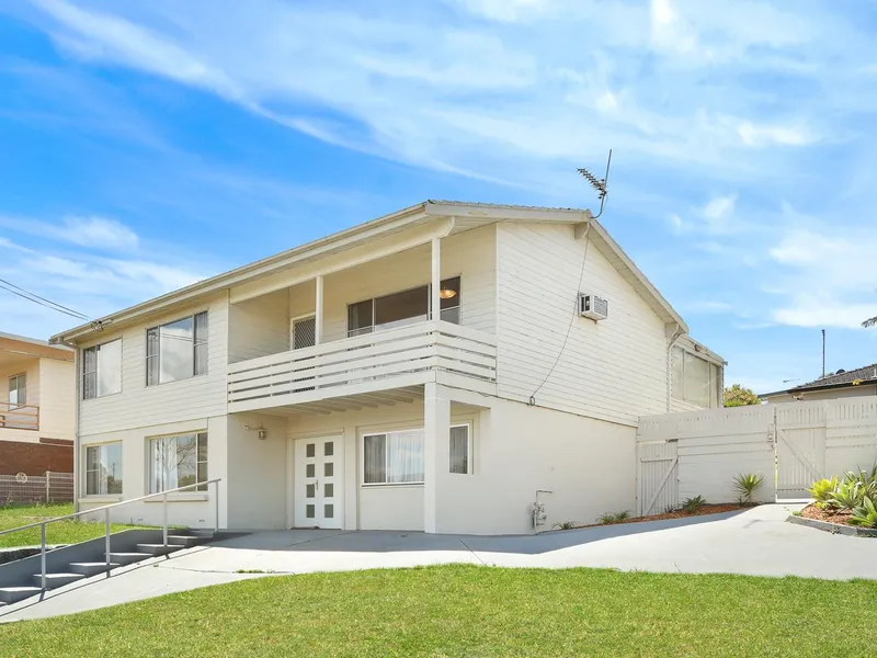 Large Family Home - Extended Living Options