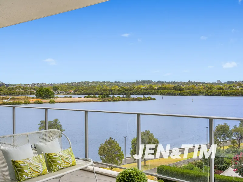 North aspect with stunning waterviews