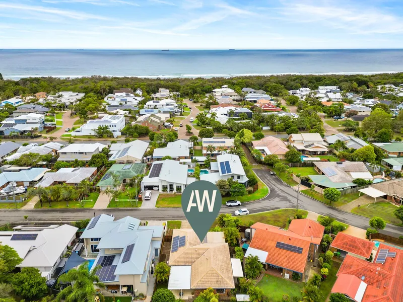 Welcome to Your Dream Coastal Haven at 8 Dahlia Street, Bokarina!