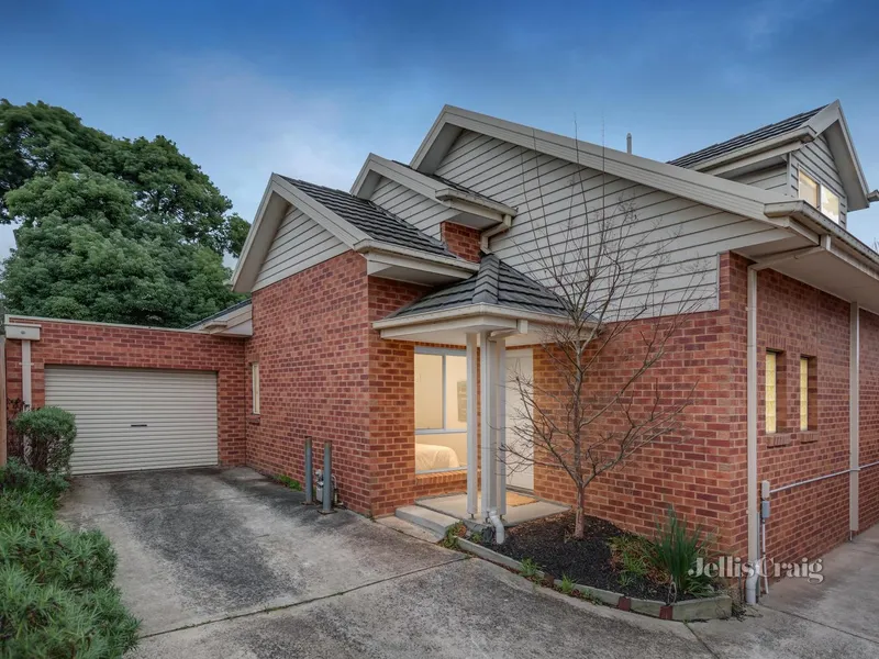 Effortless modern living in tightly-held pocket