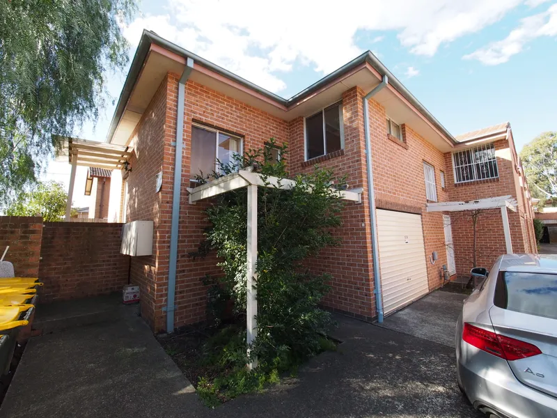 2 Bedroom Townhouse