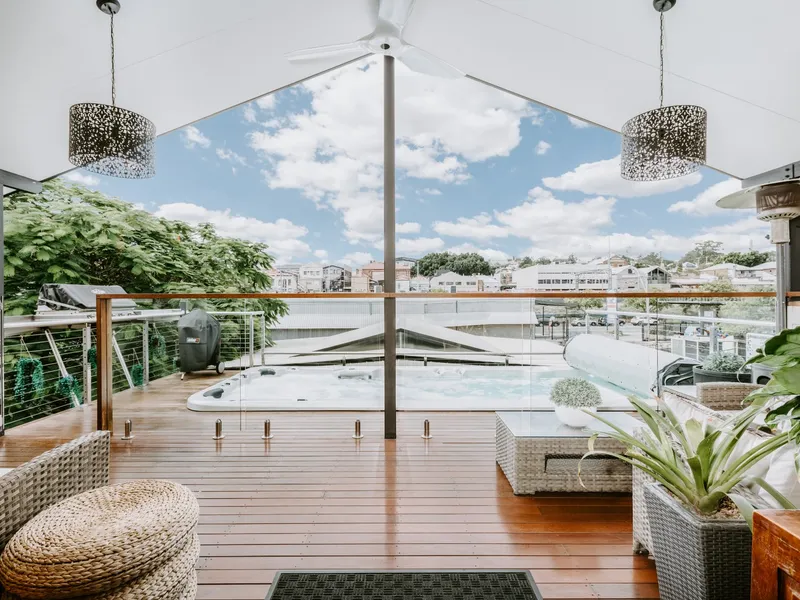 Inner City Living At It's Best 