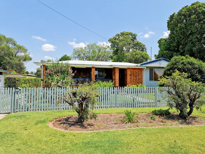 LARGE SHED AND GRANNY FLAT