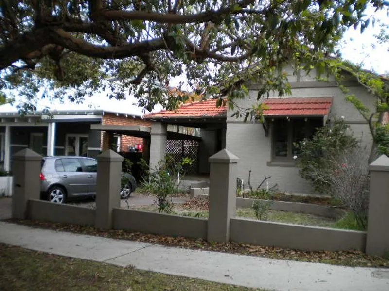 Attractive House to Rent Shenton Park