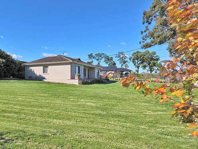 Large 4 Bedroom Family Home