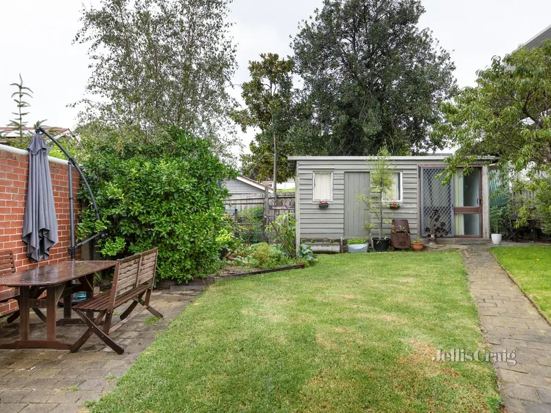 Edwardian Appeal Near Fairfield Village