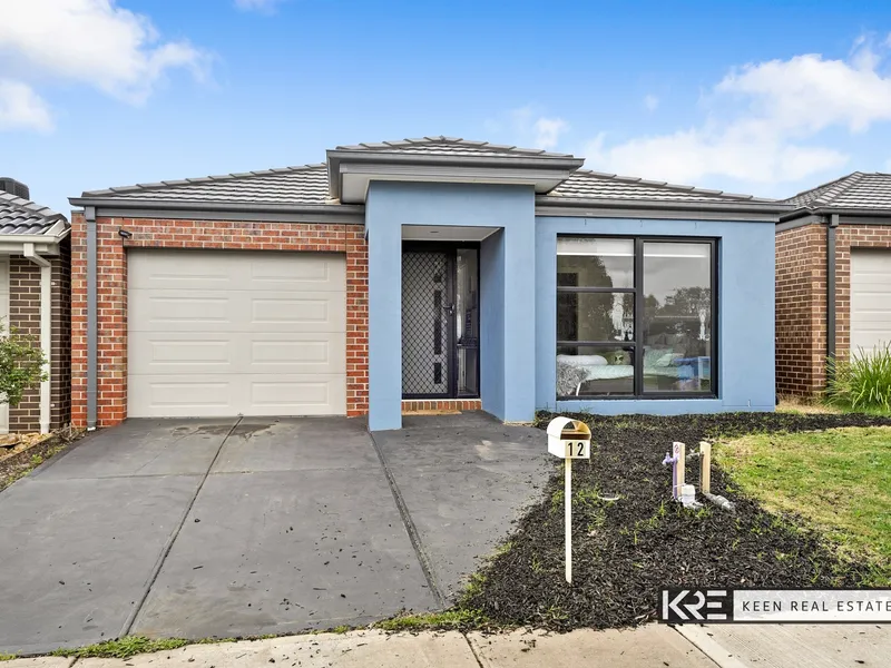 Low Maintenance Living In Growing Cranbourne West