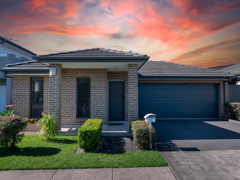 MODERN 3 BEDROOM HOME ON 313SQM IN IDEAL LOCATION IN ROPES CROSSING!