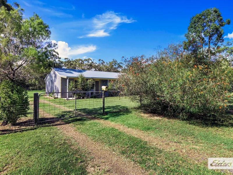 THE CHARMS OF COUNTRY LIVING!