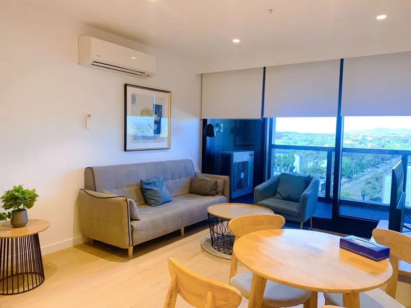 Alluring two bedroom apartment in Box Hill Center