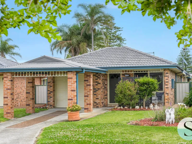 Outstanding opportunity to buy an easy care, low maintenance, freestanding brick home in lovely Lakeside Pelican for less than knockdowns nearby!
