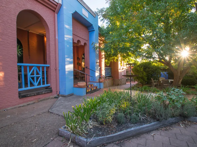 CACTUS CAFE & GALLERY